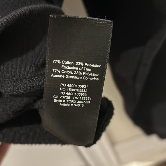 TNA Aritzia cropped black hoodie pullover - Picture 2 of 3